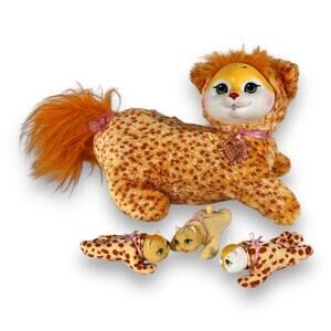 Kitty Surprise 2015 Orange Tabby Mama Cat Plush + 3 Kittens